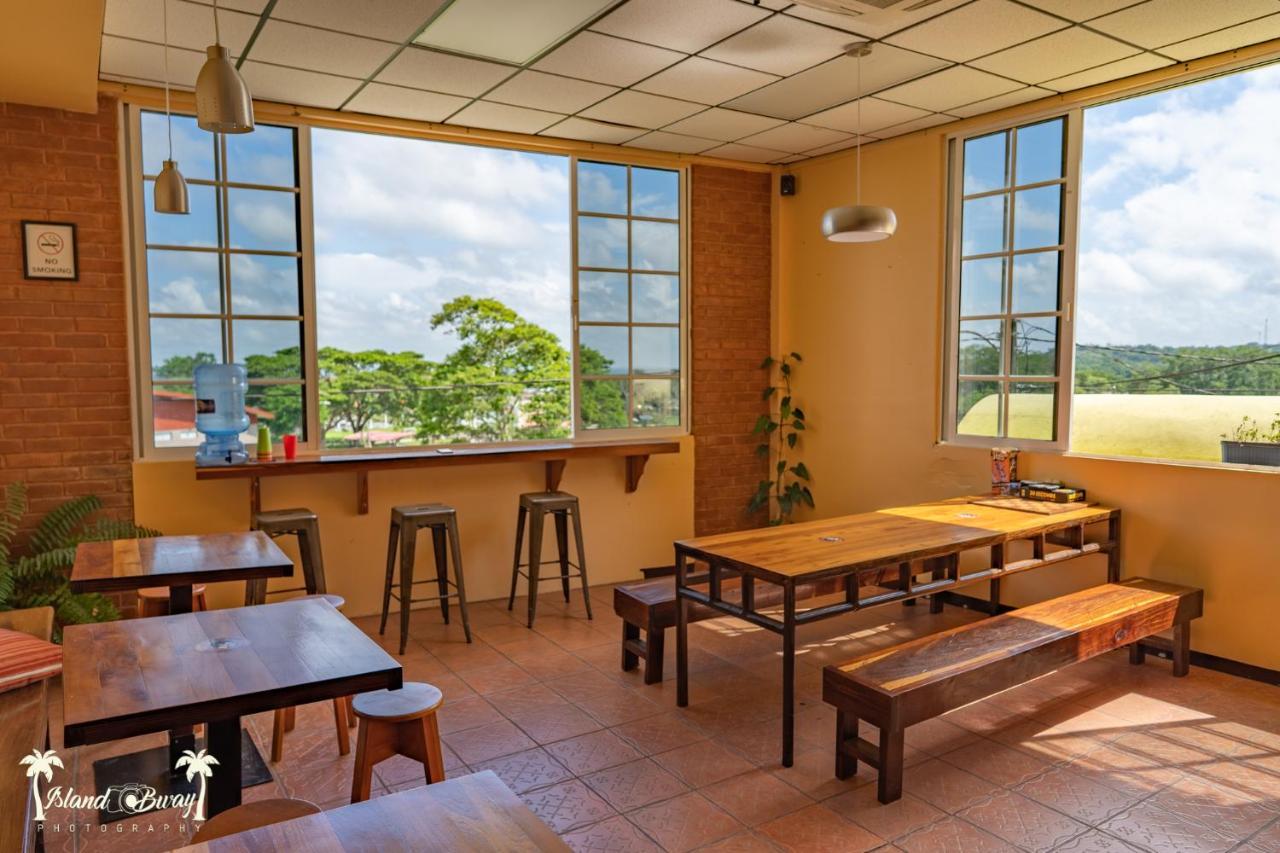 Yellow Belly Backpackers San Ignacio Exterior photo